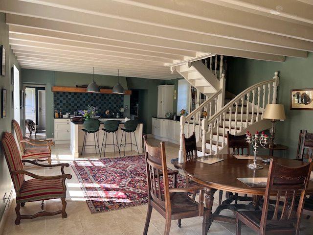 Maison ancienne - 520 m² - 11 pièces