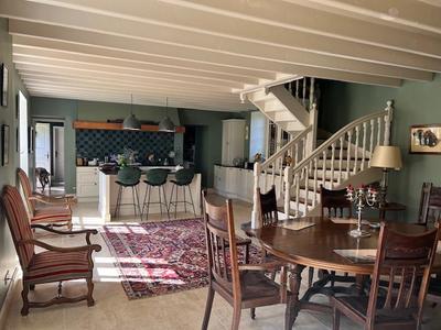 Maison ancienne - 520 m² - 11 pièces