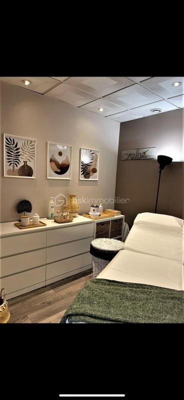 Local commercial - 45 m² - 4 pièces