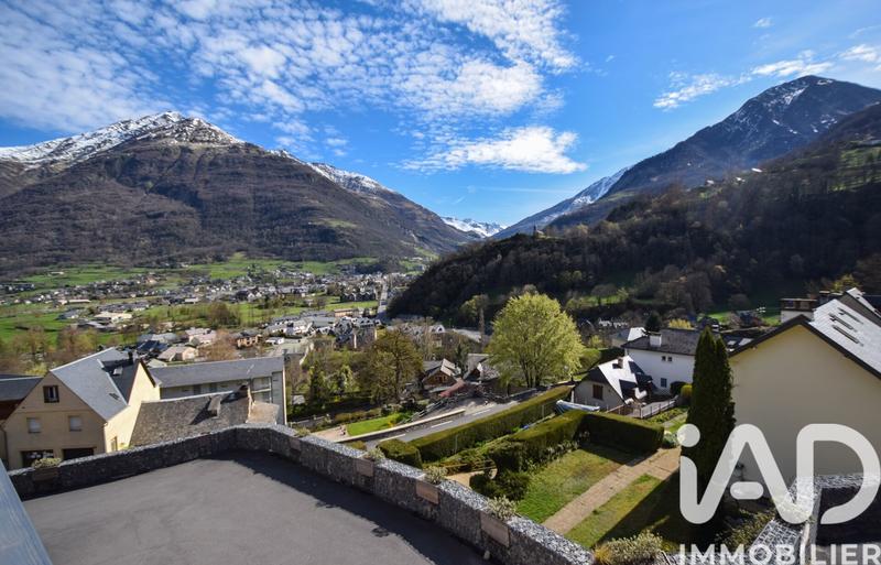 Maison - 1 500 m² - 55 pièces