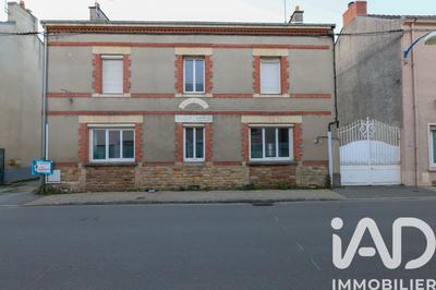 Maison de ville - 150 m² - 8 pièces