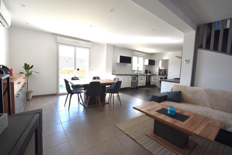 Pavillon - 158 m² - 7 pièces