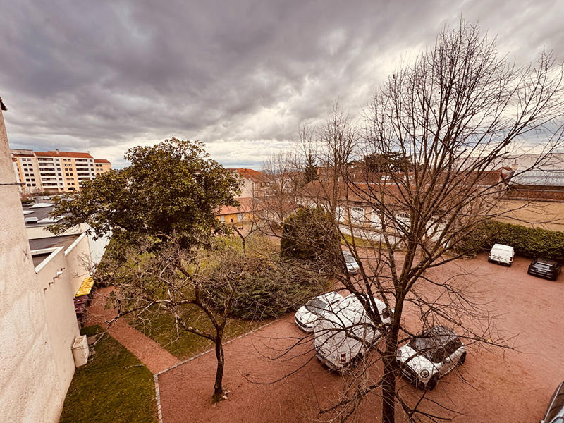 Appartement - 218 m² - 5 pièces