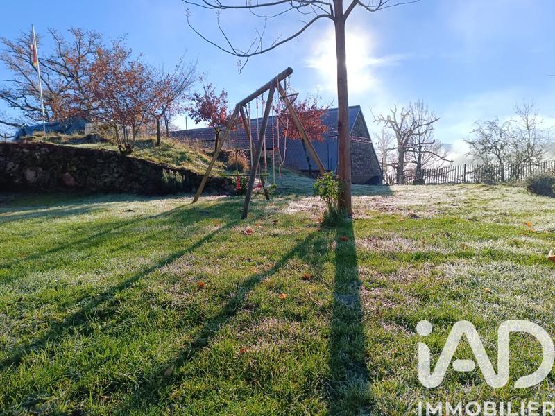 Maison - 265 m² - 9 pièces