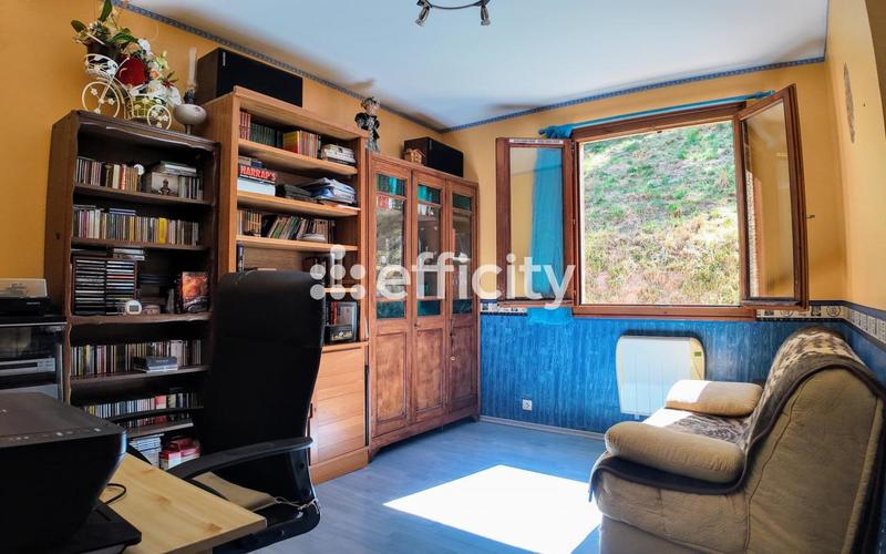 Maison - 121 m² - 6 pièces