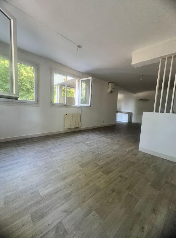 Appartement - 661 m² - 28 pièces