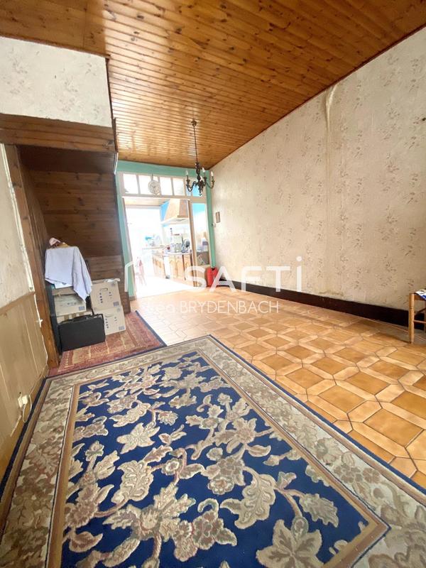 Maison - 97 m² - 5 pièces