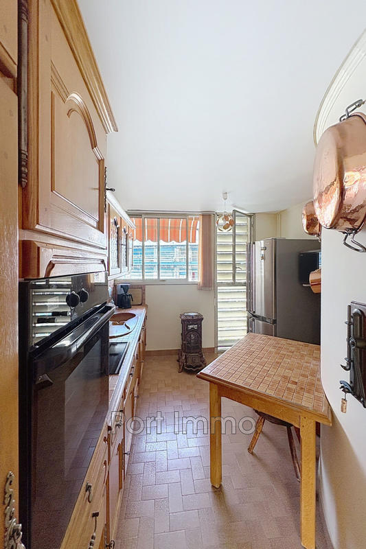 Appartement - 81 m² - 3 pièces