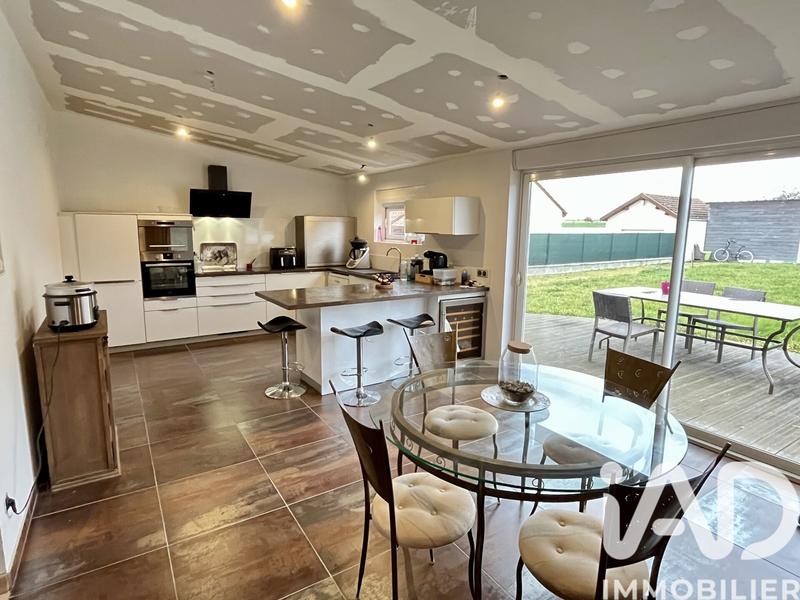 Maison - 151 m² - 7 pièces