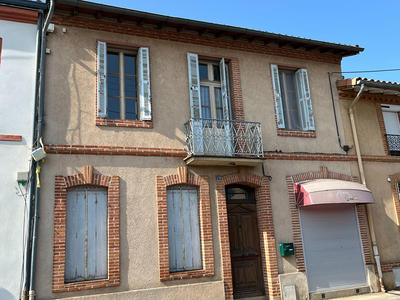 Maison - 200 m² - 9 pièces