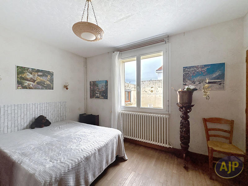 Maison - 77 m² - 5 pièces