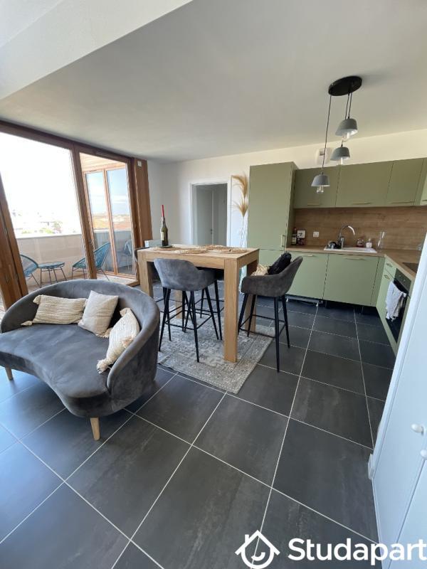 Chambre - 11 m² - 1 pièce