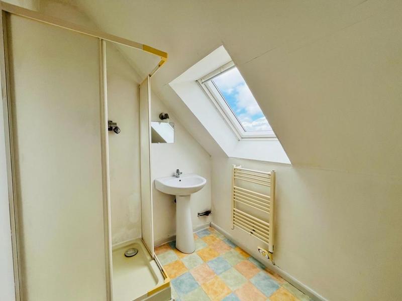 Maison - 95 m² - 5 pièces