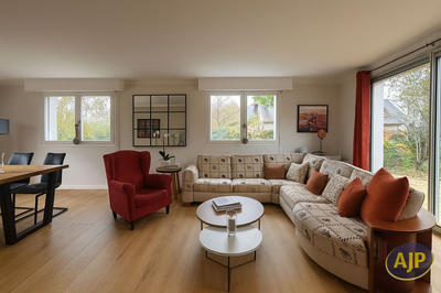 Maison - 160 m² - 6 pièces