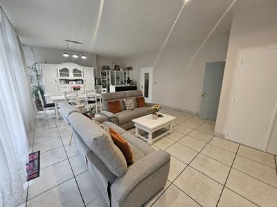 Appartement - 120 m² - 5 pièces