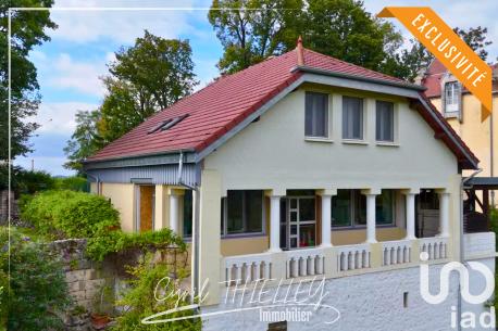 Maison - 200 m² - 6 pièces