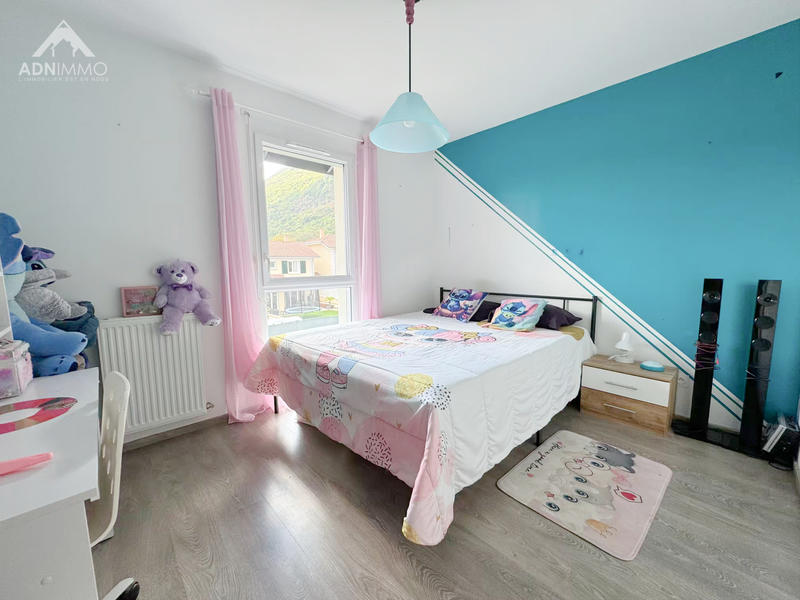 Maison - 96 m² - 5 pièces