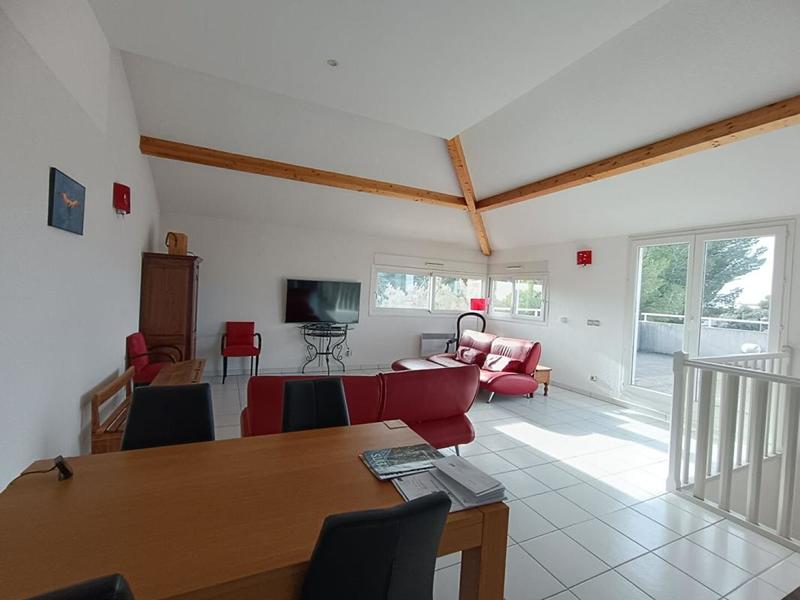 Appartement - 100 m² - 4 pièces