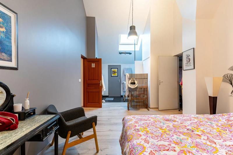 Maison de bois - 220 m² - 8 pièces