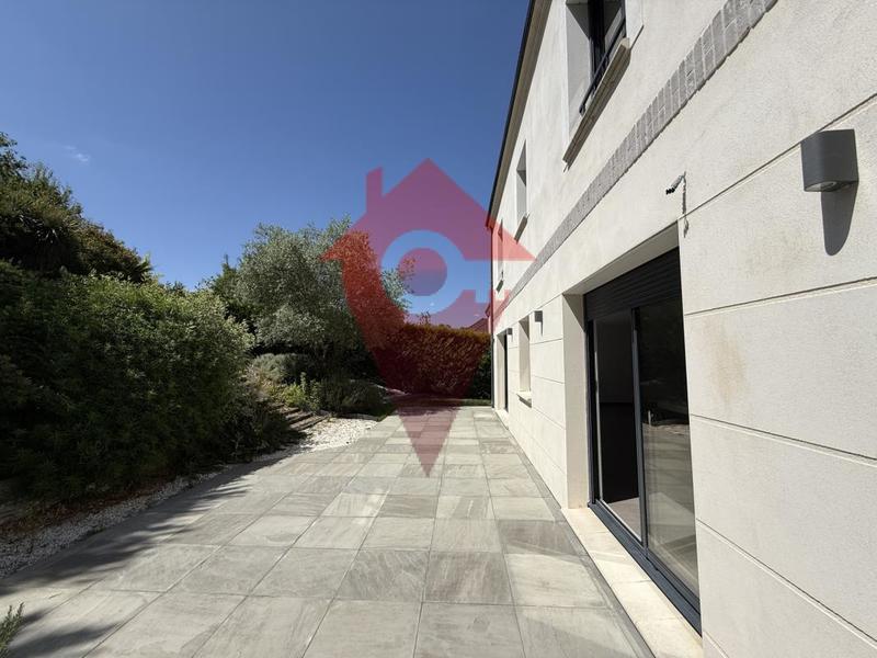 Maison - 160 m² - 7 pièces