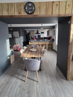 Maison - 99 m² - 5 pièces