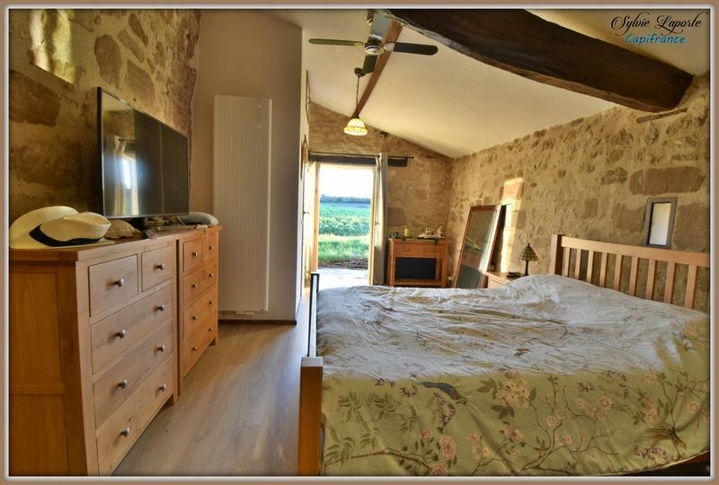 Maison en pierre - 106 m² - 4 pièces