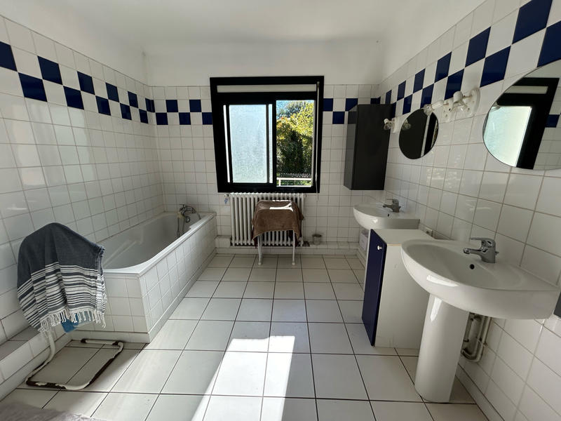 Maison - 184 m² - 5 pièces