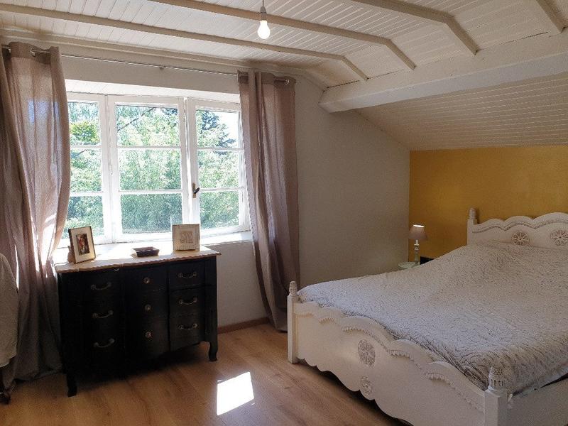 Maison traditionnelle - 265 m² - 10 pièces