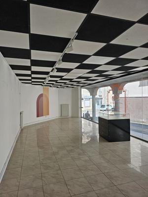 Local commercial - 185 m² - 3 pièces