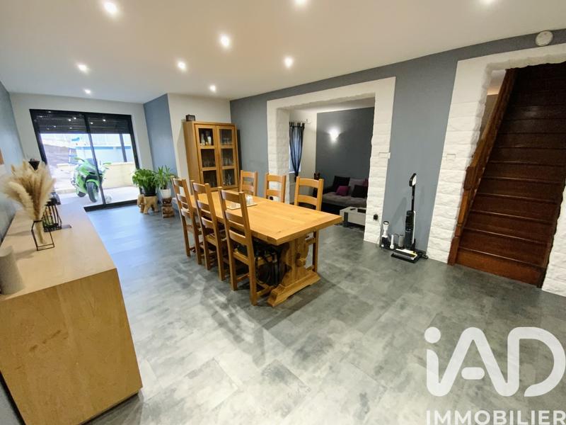 Maison de village - 211 m² - 6 pièces