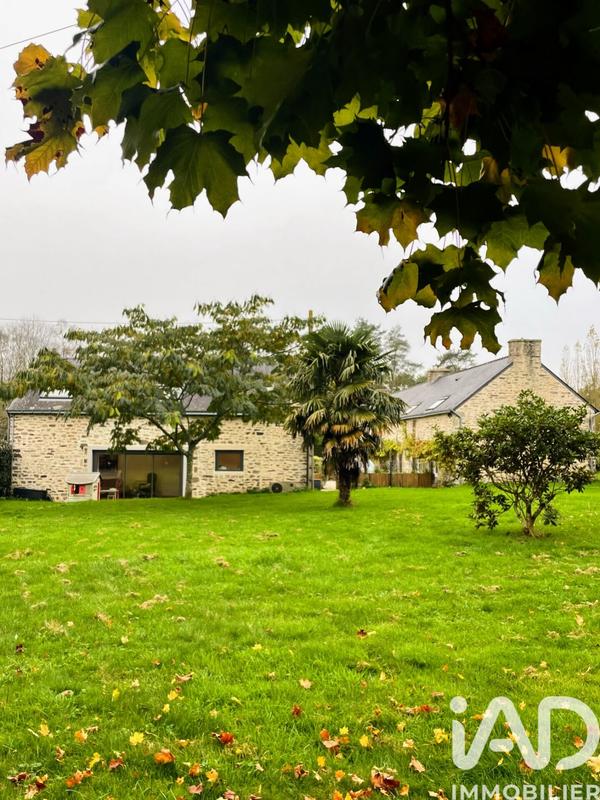 Maison - 250 m² - 9 pièces