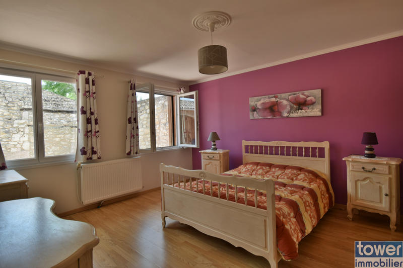 Propriété - 278 m² - 12 pièces