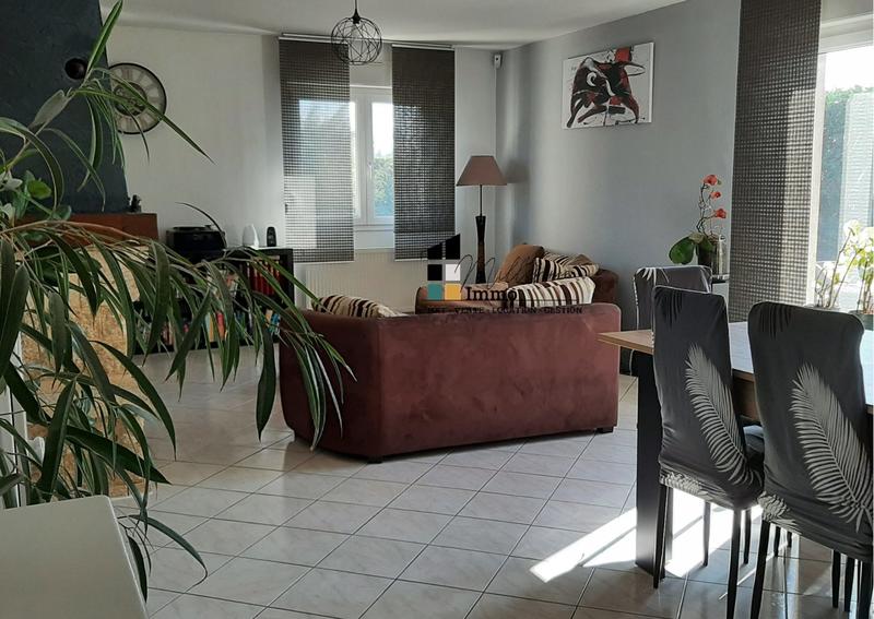 Maison - 121 m² - 5 pièces