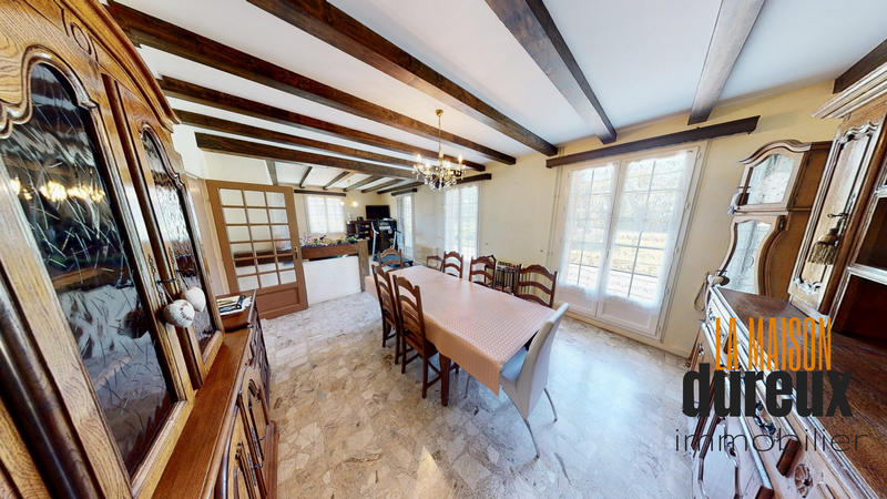 Maison - 136 m² - 5 pièces