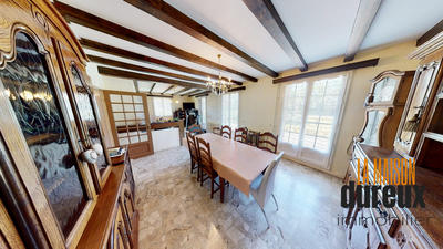 Maison - 136 m² - 5 pièces