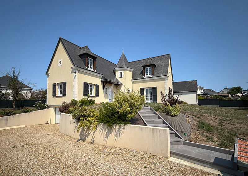 Maison - 145 m² - 6 pièces