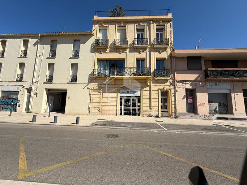 Local commercial - 177 m² - 3 pièces