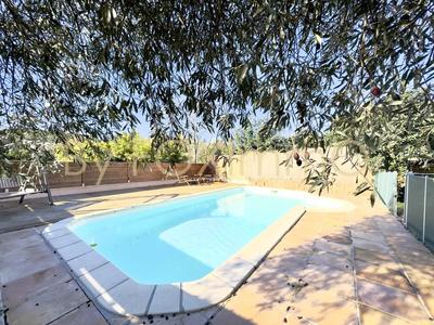 Villa - 220 m² - 7 pièces