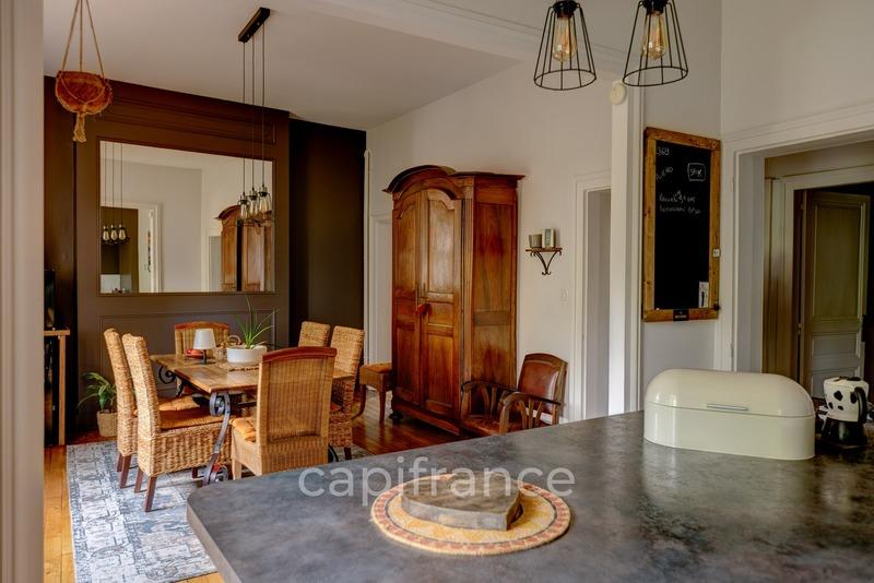 Appartement bourgeois - 130 m² - 4 pièces
