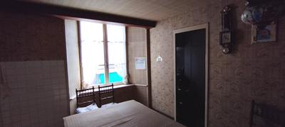 Maison - 190 m² - 11 pièces