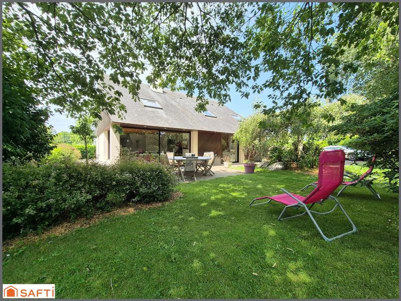 Maison - 189 m² - 9 pièces