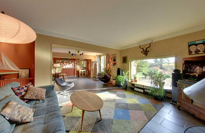 Maison - 207 m² - 6 pièces