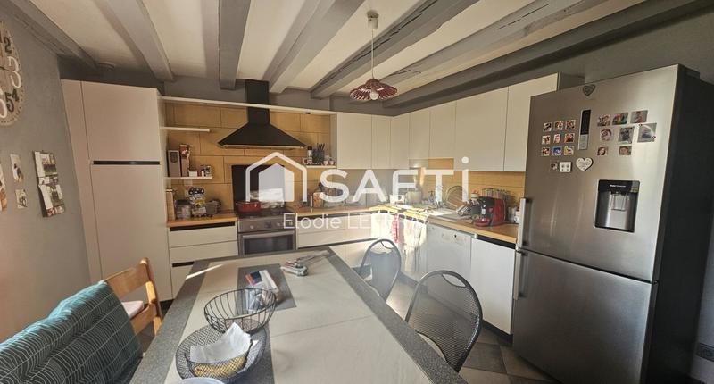 Maison - 180 m² - 5 pièces