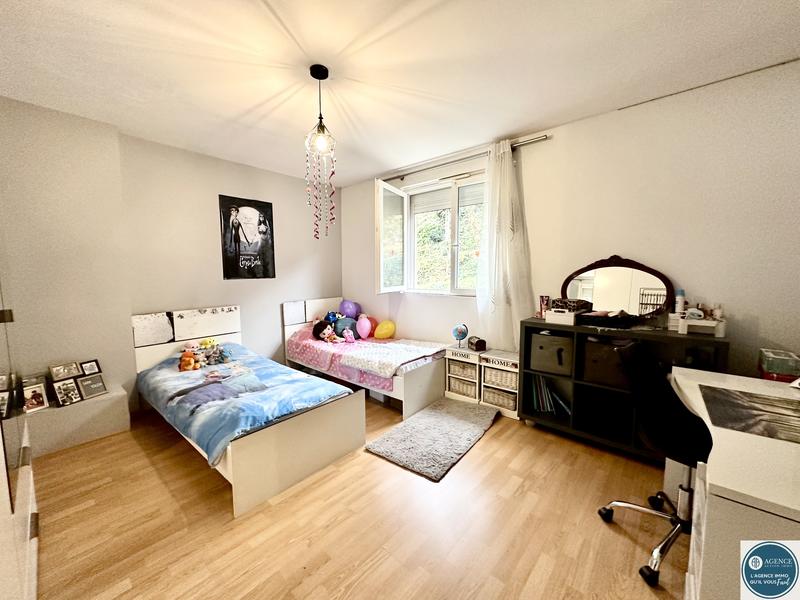 Maison - 105 m² - 5 pièces