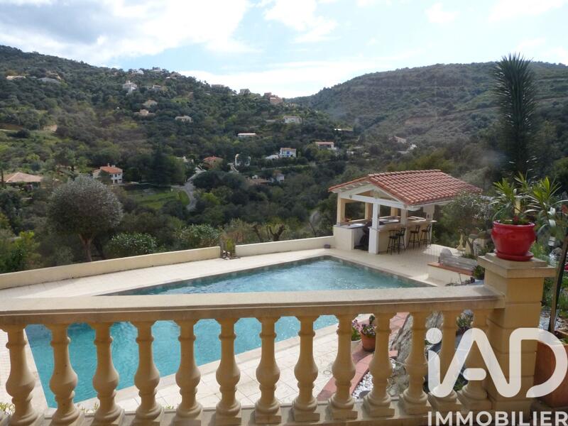 Maison - 189 m² - 7 pièces