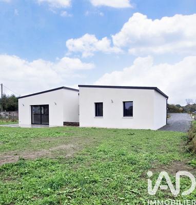 Maison - 97 m² - 5 pièces