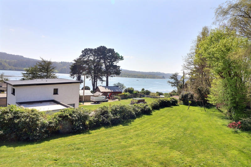 Propriété - 220 m² - 8 pièces