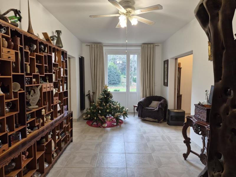 Maison - 206 m² - 6 pièces