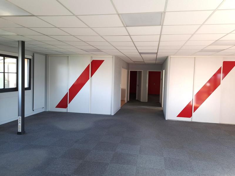 Bureau - 385 m² - 11 pièces