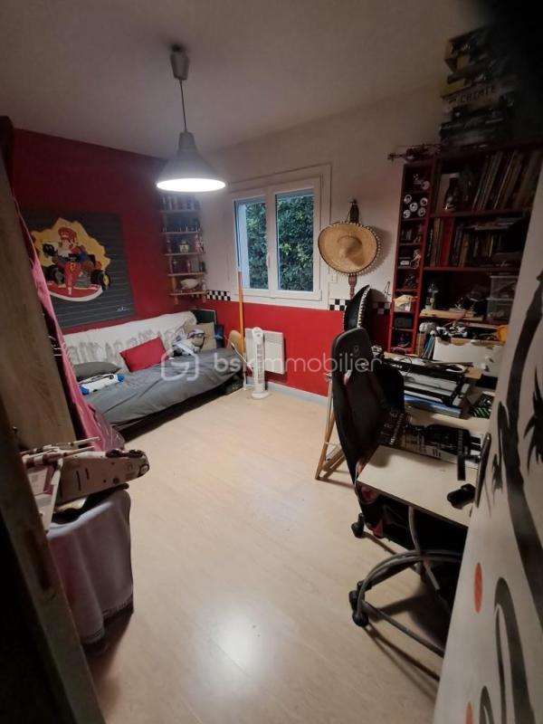 Maison - 95 m² - 5 pièces